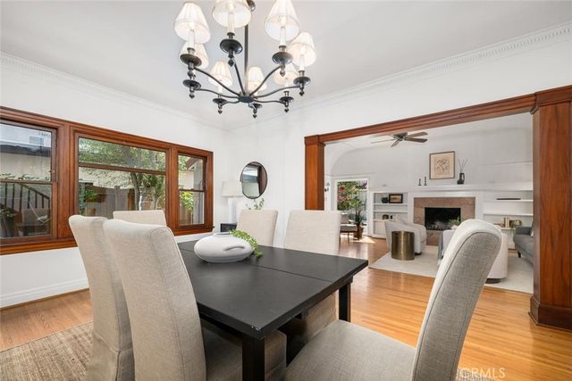 24 Via Di Roma Walk, Long Beach, CA 90803