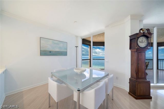 8473 Bay Colony DR 1401, Naples, FL 34108