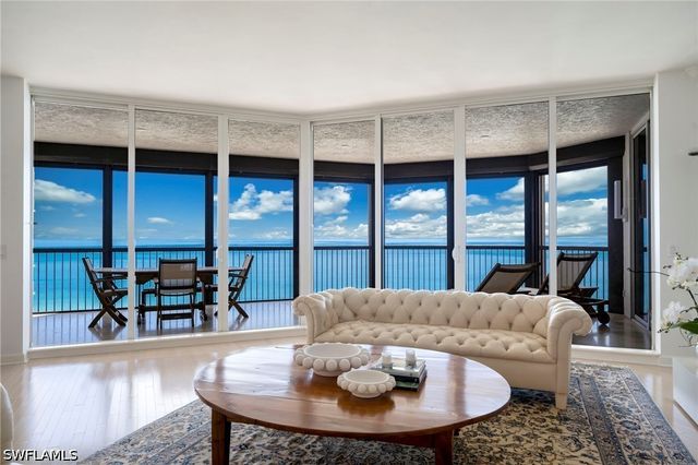 8473 Bay Colony DR 1401, Naples, FL 34108
