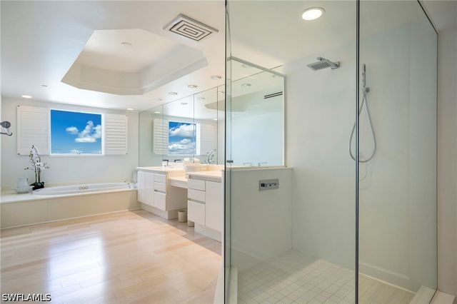 8473 Bay Colony DR 1401, Naples, FL 34108