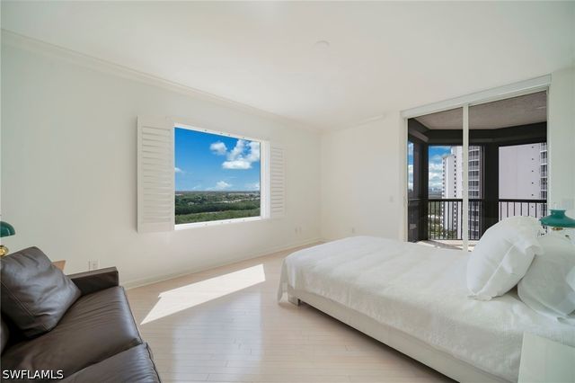 8473 Bay Colony DR 1401, Naples, FL 34108
