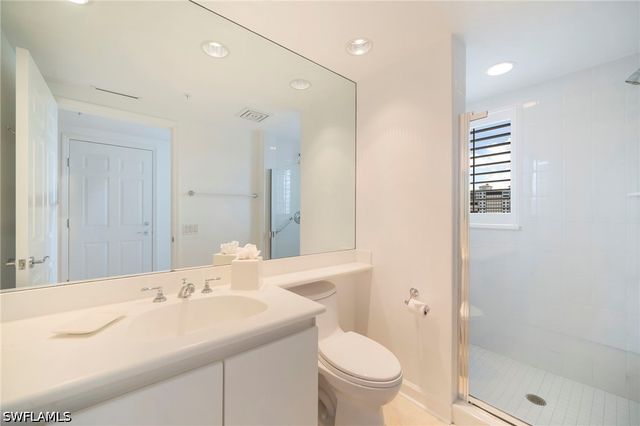 8473 Bay Colony DR 1401, Naples, FL 34108