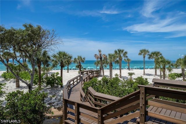8473 Bay Colony DR 1401, Naples, FL 34108