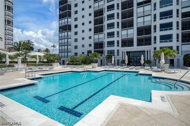 8473 Bay Colony DR 1401, Naples, FL 34108