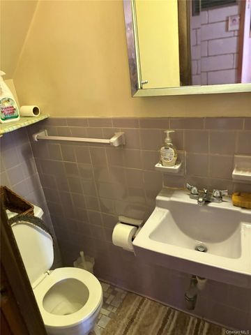 1056 Swinton Avenue, Bronx, NY 10465