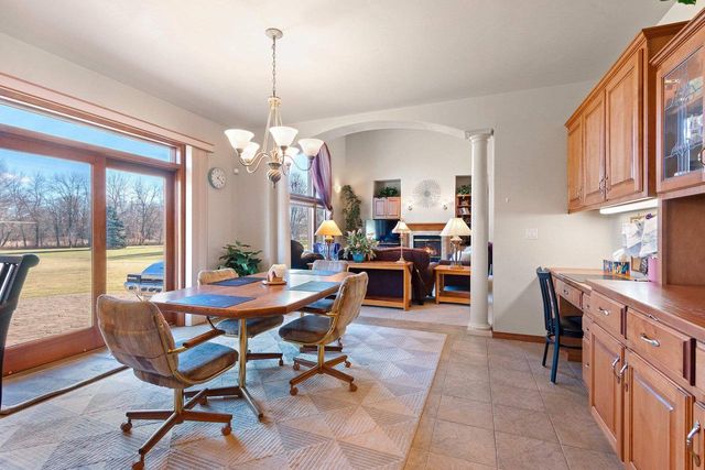 658 BLACK EARTH DRIVE, De Pere, WI 54115