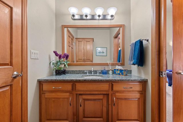 658 BLACK EARTH DRIVE, De Pere, WI 54115