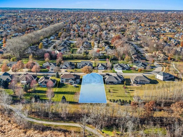 658 BLACK EARTH DRIVE, De Pere, WI 54115