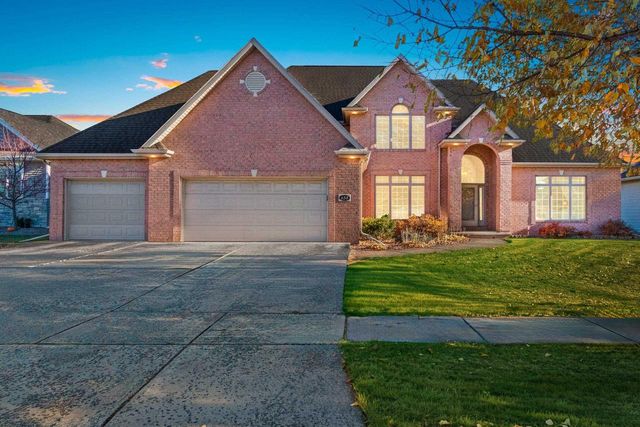 658 BLACK EARTH DRIVE, De Pere, WI 54115