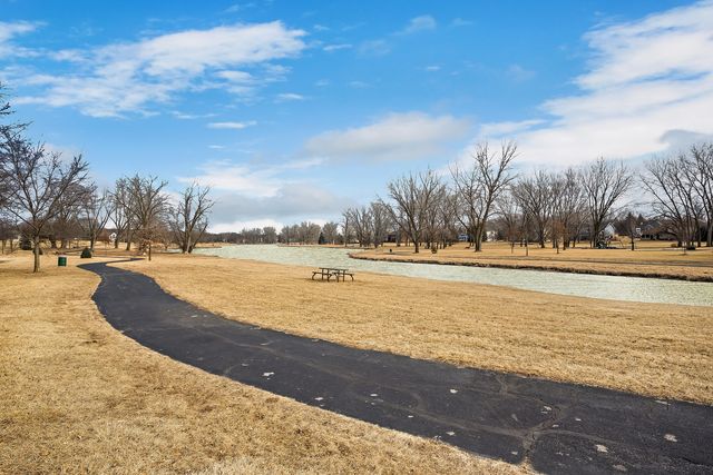 887 Braintree Lane, Bartlett, IL 60103