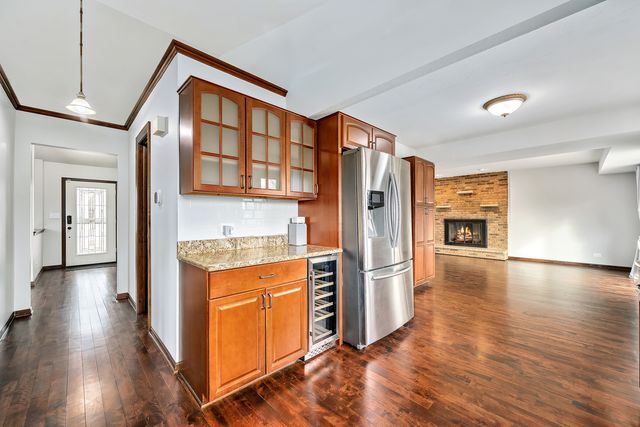 887 Braintree Lane, Bartlett, IL 60103