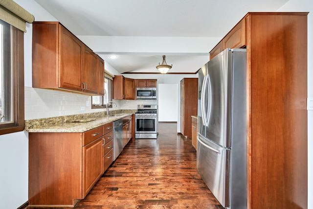 887 Braintree Lane, Bartlett, IL 60103