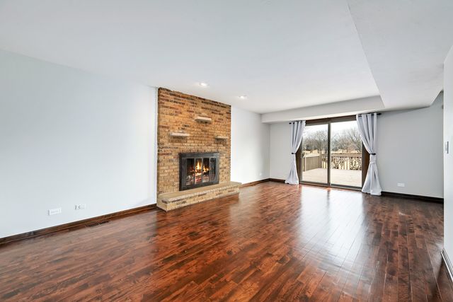 887 Braintree Lane, Bartlett, IL 60103