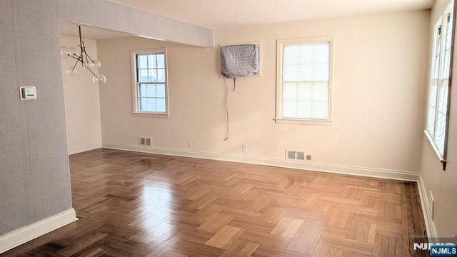 441 New Bridge Road, Bergenfield, NJ 07621