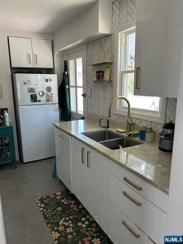 441 New Bridge Road, Bergenfield, NJ 07621