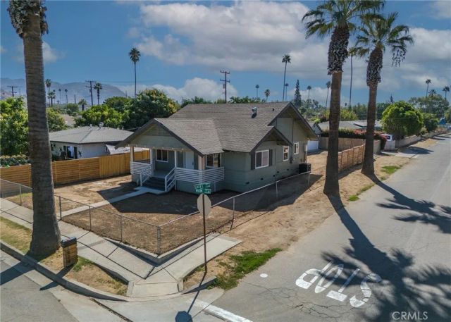 1974 Milton, Riverside, CA 92507