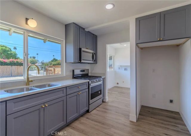 1974 Milton, Riverside, CA 92507