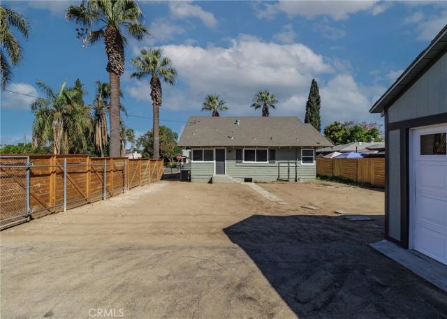 1974 Milton, Riverside, CA 92507