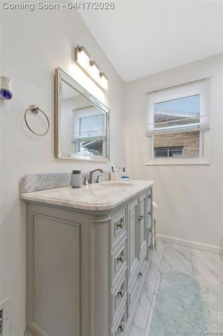 19720 Maxine Street, Saint Clair Shores, MI 48080