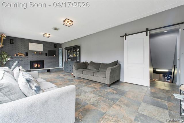 19720 Maxine Street, Saint Clair Shores, MI 48080