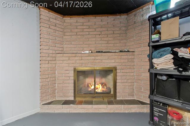 19720 Maxine Street, Saint Clair Shores, MI 48080