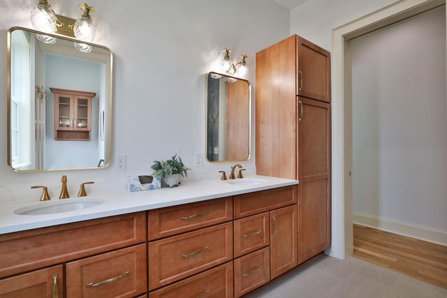 6003 Weatherburn Place, Worthington, OH 43085