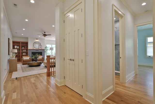6003 Weatherburn Place, Worthington, OH 43085