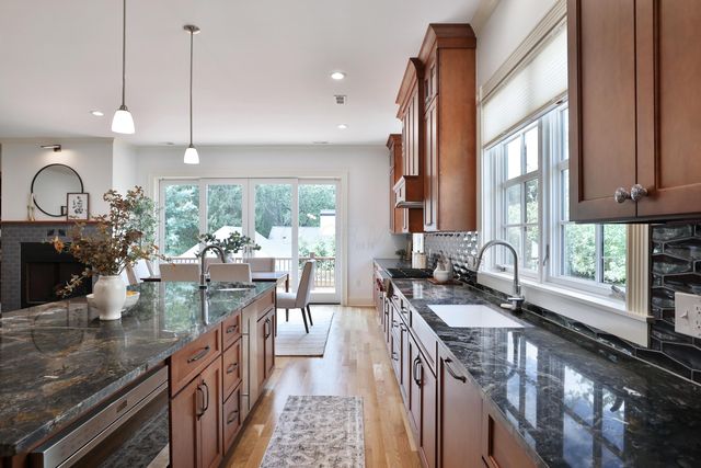 6003 Weatherburn Place, Worthington, OH 43085