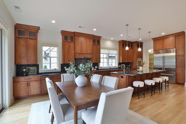 6003 Weatherburn Place, Worthington, OH 43085