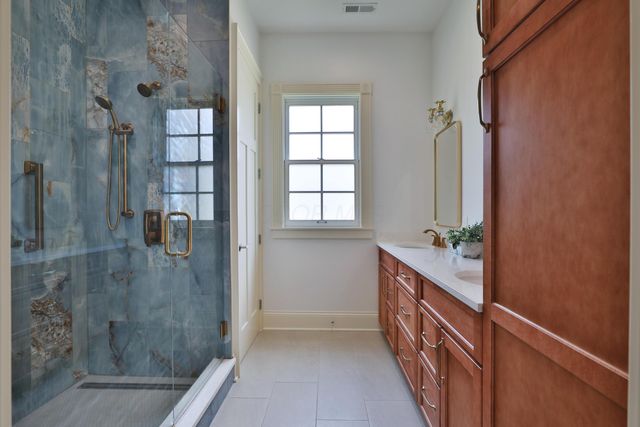 6003 Weatherburn Place, Worthington, OH 43085