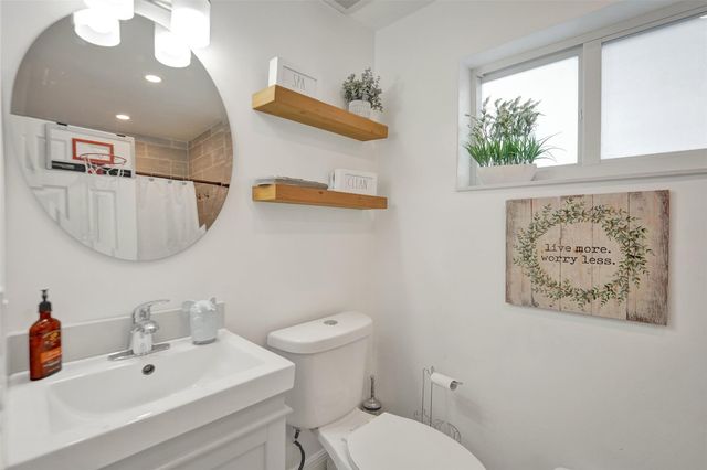 720 NW 29th Court, Wilton Manors, FL 33311