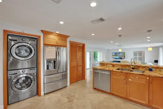 720 NW 29th Court, Wilton Manors, FL 33311