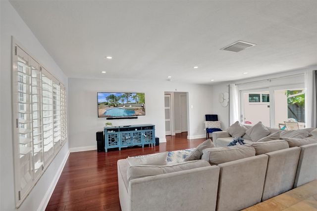 720 NW 29th Court, Wilton Manors, FL 33311