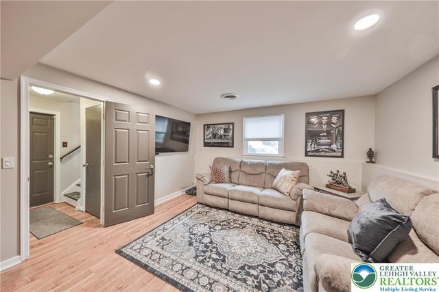 443 Arlington Street, Easton, PA 18045