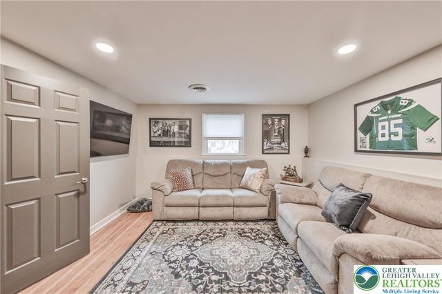 443 Arlington Street, Easton, PA 18045