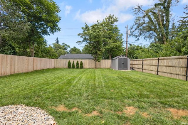 1421 Chalfant Street, South Bend, IN 46617