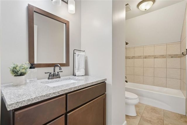 4060 Stephanie NW Court, Kennesaw, GA 30152