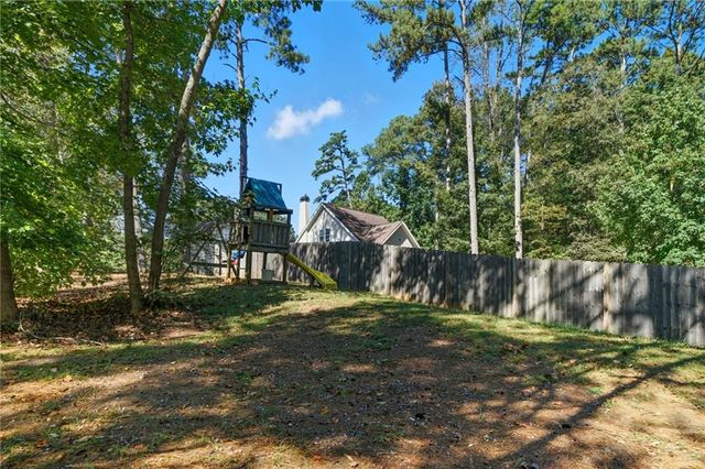 4060 Stephanie NW Court, Kennesaw, GA 30152