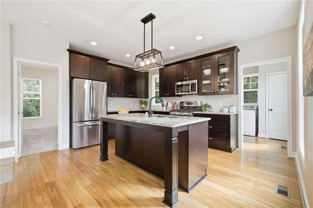 4060 Stephanie NW Court, Kennesaw, GA 30152