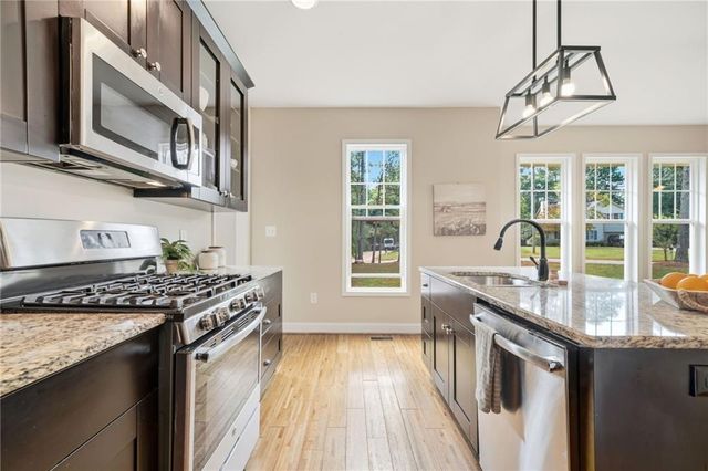 4060 Stephanie NW Court, Kennesaw, GA 30152