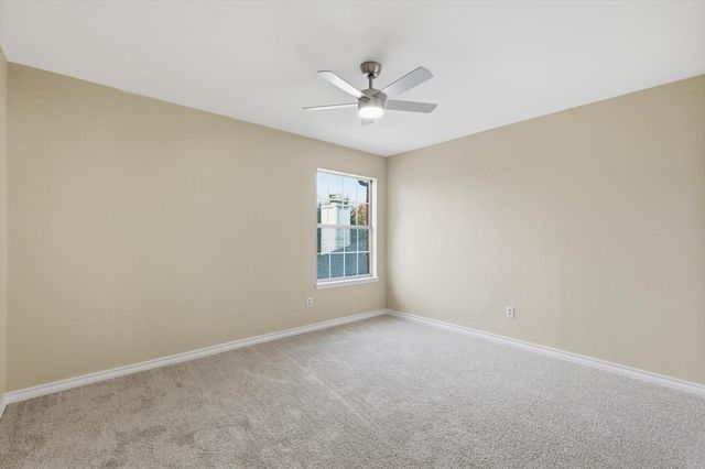 6204 Kingswood Drive, Arlington, TX 76001