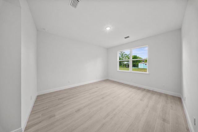 625 Russ Road, Fort Pierce, FL 34982