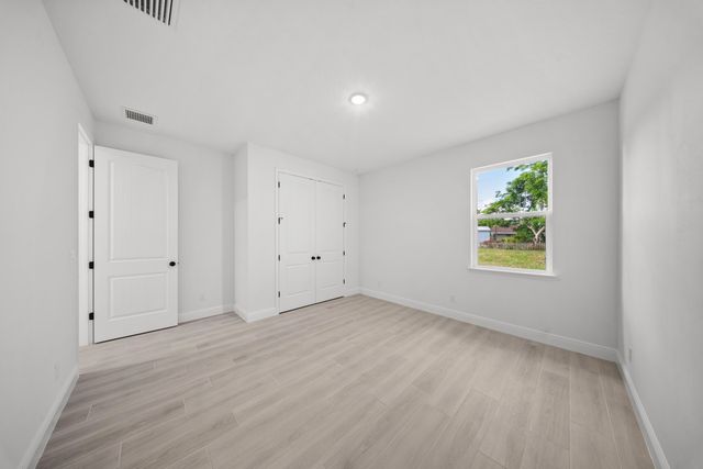 625 Russ Road, Fort Pierce, FL 34982