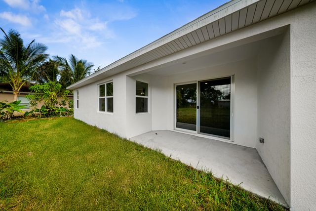 625 Russ Road, Fort Pierce, FL 34982