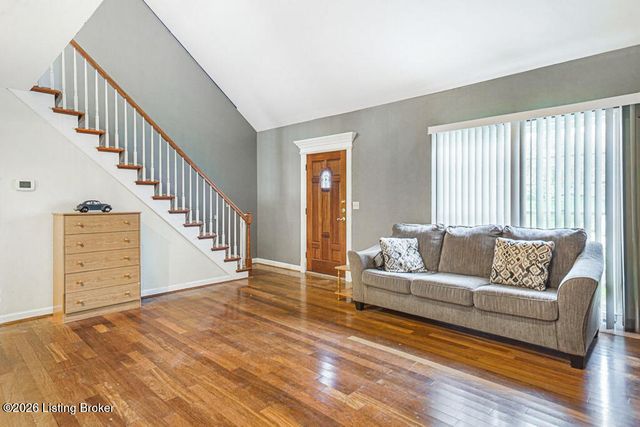 9405 Stonelanding Pl, Louisville, KY 40272