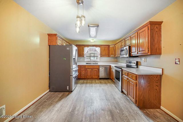 9405 Stonelanding Pl, Louisville, KY 40272