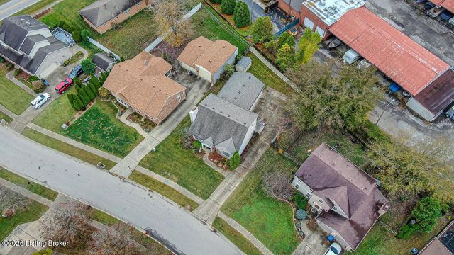 9405 Stonelanding Pl, Louisville, KY 40272