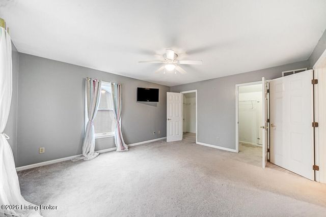 9405 Stonelanding Pl, Louisville, KY 40272