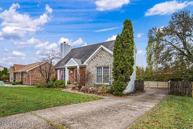 9405 Stonelanding Pl, Louisville, KY 40272