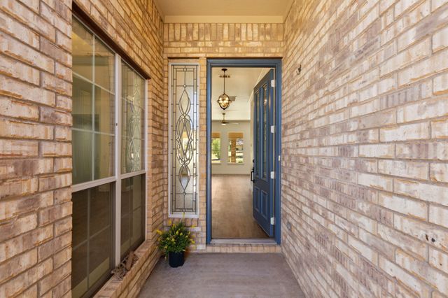 9913 Hanford Drive, Denton, TX 76207